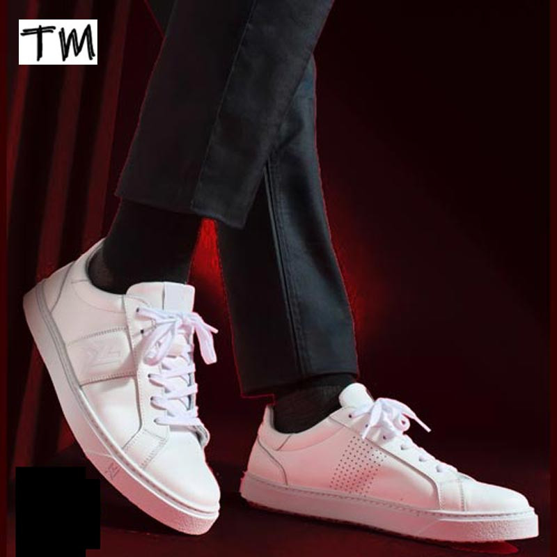 Sneakers blanches professionnels